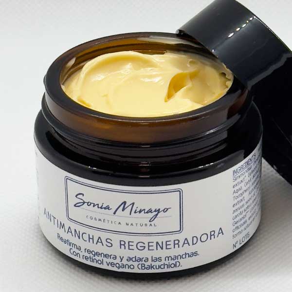 REGENERADORA ANTIMANCHAS CON RETINOL VEGANO